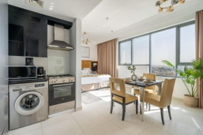 GuestReady - Modern delights in Business Bay